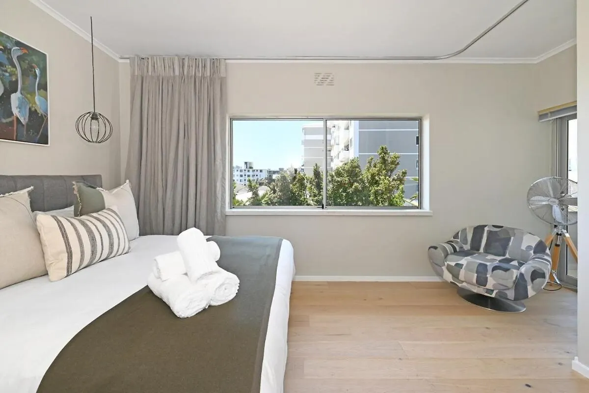 Eden - 2Bed Getaway In Bantry Bay With Views Of Lions Head Apartment Cape Town South Africa